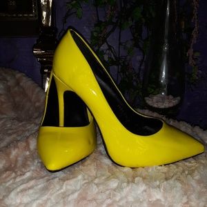 Bright Neon Yellow Shoes/Heel